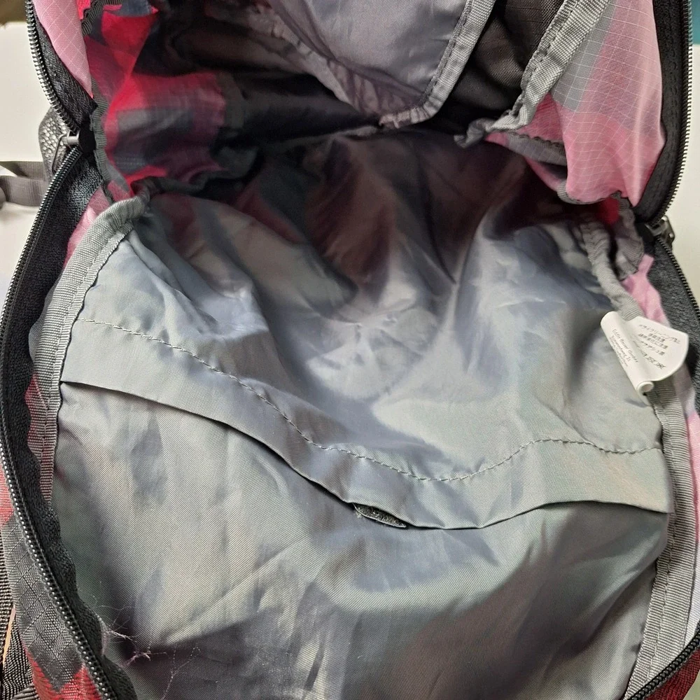 Eddie Bauer Stowaway Backpack 20L Hiking Travel Lightweight Packable Daypack